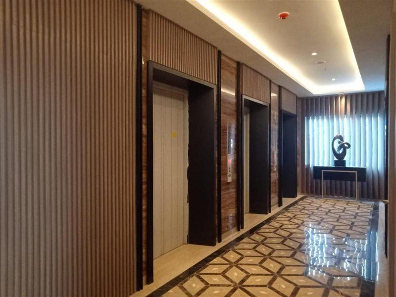 Bess Mansion Apartment, 16Th Floor Surabaya Buitenkant foto